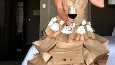 Photo of Австралијанка прави гламурозна облека од хартиени кеси