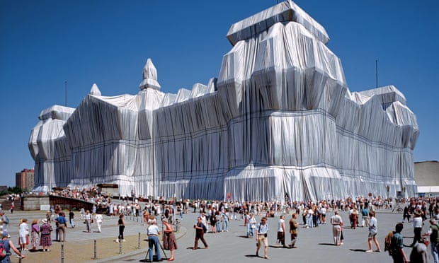 In 1995 Christo and Jeanne-Claude’s Wrapped Reichstag covered the German parliament building in Berlin in aluminium fabric