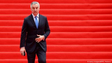 Photo of Мило Ѓукановиќ има две опции- егзил или раздор