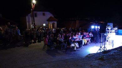 Photo of Отворање на 32-то издание на Поетска ноќ во Велестово