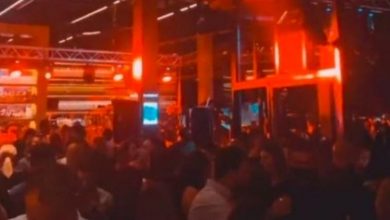 Photo of (ВИДЕО) Затворен „Мош“: Турканици и забава без маски на гостувањето на српскиот пејач