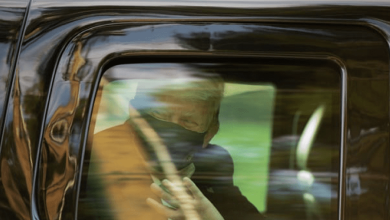 Photo of (Видео) Трамп ненадејно излезе од болница и ги поздрави своите приврзаници