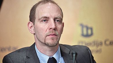 Photo of Бибер саркастично до Захариева: Ако Тито не смее да се слави во ЕУ, чудо е како влегоа Словенија и Хрватска