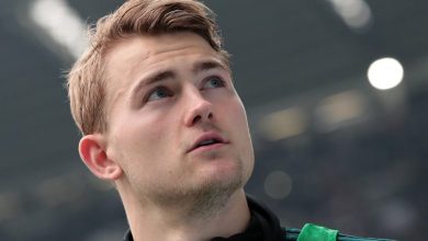 Photo of Де Лихт  трет фудбалер на Јувентус позитивен на коронавирус 