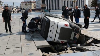 Photo of Се преврте и пропадна машина за чистење на плоштадот Македонија
