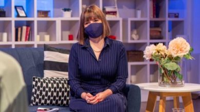 Photo of Царовска: Со новиот закон обезбедуваме учебници во аудио-формат и со Брајово писмо
