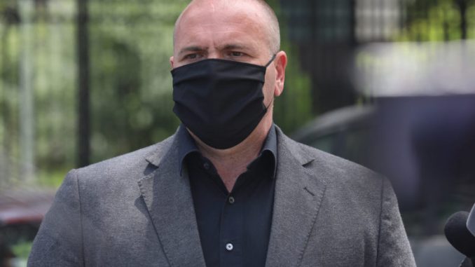 Максим Димитриевски бара од МВР внатрешна истрага за кривичната пријава против него - МИА