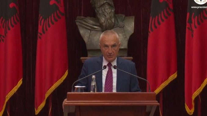 Meta-780x450.jpg Мета му порача на владејачкото мнозинство, доколку се обидат да го разрешат, ќе го распушти Парламентот - МИА