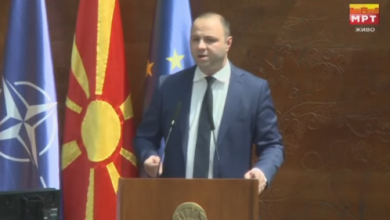 Photo of Мисајловски: Владејачкото мнозинство во Собранието со ароганција и на сила со европско знаменце, сака да го протне Законот за учебници