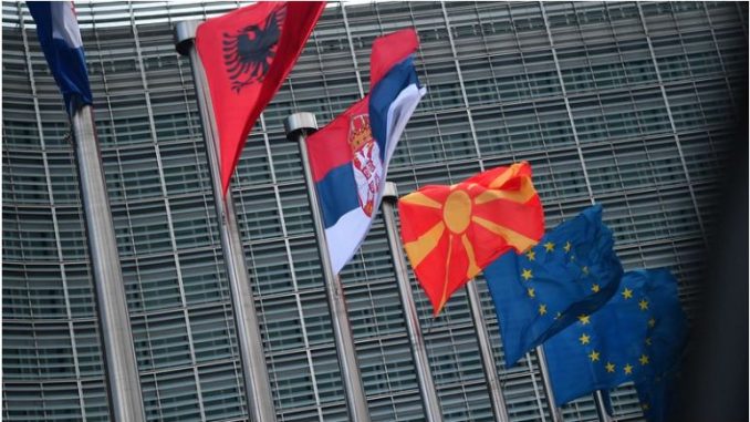 znaminja_balkan_eu_albanija_makedonija_srbija_3454