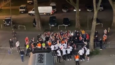 Photo of (Видео)Еуфорија во Дуисбург – Македонски навивачи слават заедно со репрезентативците!