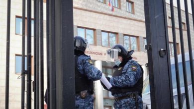 Photo of Русија: Задржани на распит новинари од студентски весник