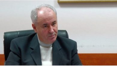 Photo of Зибери: Апсурдно е некои членови на семејства да поседуваат државјанство, а други со години да не можат да го остварат тоа право
