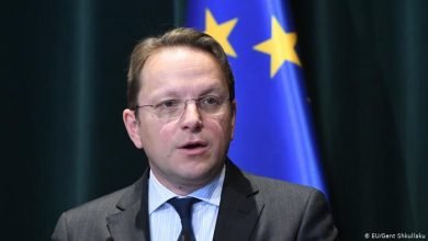 Photo of Чии ставови промовира Оливер Вархеји