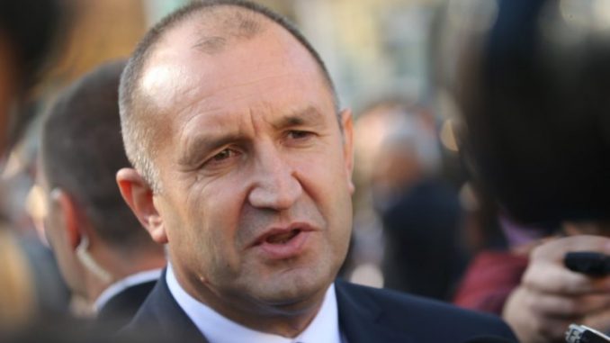 Rumen-Radev-780x470.jpg Румен Радев: Разговор за Уставот и иднината на Бугарија можни по оставки и предвремени избори - МИА