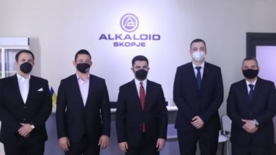 Photo of Бектеши, Мојсовски и Тасев ја посетија подружницата на „Алкалоид“ во Киев