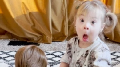 Photo of Девојче со Даунов синдром доби подарок кукла која личи на неа, реакцијата е непроценлива (ВИДЕО)