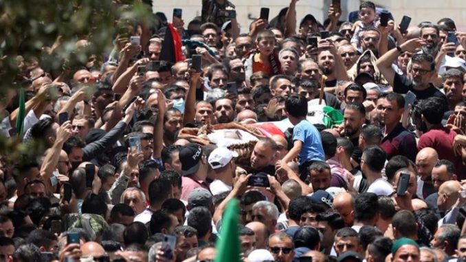 protest pogreb palestina