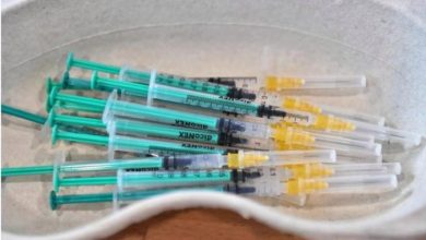 Photo of Поради мал интерес одложен процесот на имунизација во центар за вакцинација на грчкиот остров Самос