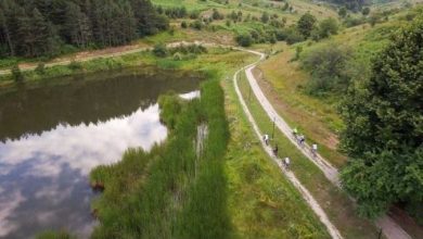 Photo of Светскиот шампион во планински велосипедизам, Ралф Неф, во посета на Крушево по повод изградба на велосипедски патеки