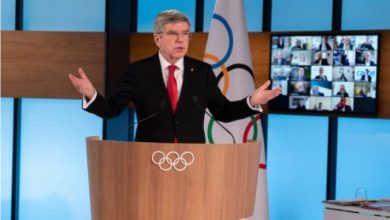 Photo of Бах бара од јапонскиот премиер да им дозволи на гледачите да влезат на Олимпијадата доколку се подобри состојбата со коронавирусот