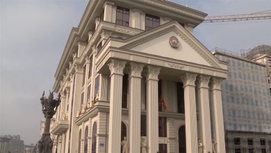 Photo of Кој е контроверзниот македонски дипломат кој е уапсен во Србија?