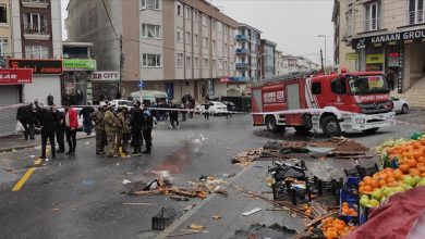 Photo of ВИДЕО: Силно невреме во Истанбул, летаат покриви од згради и фасади, една жена почина