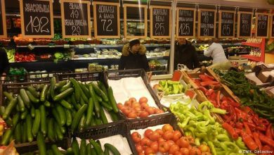 Photo of Ќе спречи ли владата ценовен шок? Се проширува листата на производи со „замрзнати “ цени