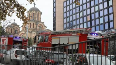 Photo of РТС се извини за прекинот на обраќањето на Вучиќ – некој намерно ги извлекол каблите за струја од репортажното возило