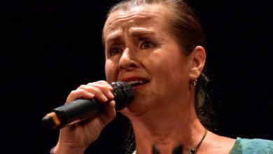 Photo of Чешка пејачка намерно се зарази со коронавирус и почина