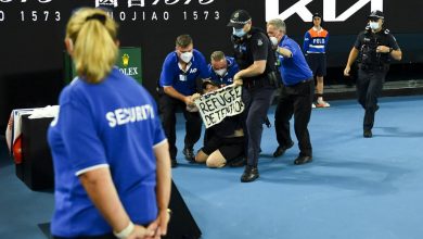 Photo of Навивач се обиде да истрча на теренот за време на финалето на Австралија опен