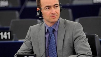 Photo of Пендаровски е иницијатор на црните списоци за Бугари, обвини европратеникот Ковачев
