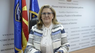 Photo of Не изгледам совршено, но внимавам да бидам пристојно облечена, вели Славјанка Петровска, најозборуваната министерка на социјалните мрежи