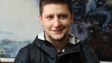 Photo of Се огласи новинарот Салиу: Со моето однесување можеби влијаев ситуацијата да ескалира. Не нападнав никого, а пиштолот е мој и имам дозвола за носење