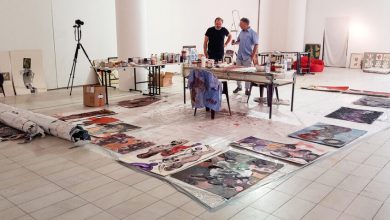 Photo of Ноќна тура низ МСУ – како полските уметници Жмијевски и Алтхамер ги создаваат своите дела