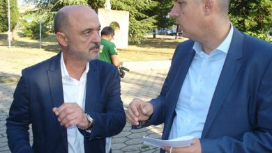 Photo of Бугарскиот и српскиот министер за здравство ги посетија повредените српски деца во хотелот во Стара Загора