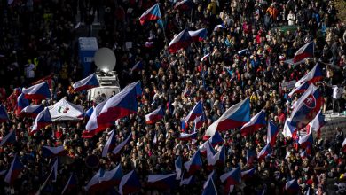 Photo of Илјадници луѓе во Прага побараа оставка од чешката Влада