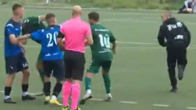Photo of ВИДЕО | Инцидент во Тетово: Навивач влезе на теренот и со бокс удри гостински фудбалер!