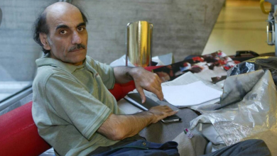 Photo of Бездомникот кој го инспирираше Спилберг за филмот „Терминал” почина откако помина 18 години на аеродромот Роаси