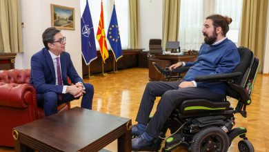 Photo of Претседателот Пендаровски се сретна со Теодор Богоевски – советник за лица со попреченост на претседателот на Владата