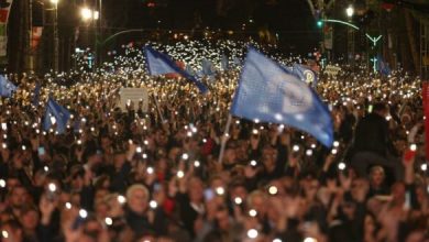 Photo of Иранската полиција им се закани на демонстрантите: Го држиме прстот на чкрапалото