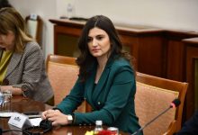 Photo of Пратеничката Зајкова: Па нели ветивте нов КЗ, не враќате во времето на Маневски!