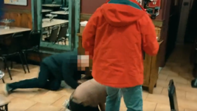 Photo of (ВИДЕО) Скандал со директорот на Фајзер: Прво нападна новинар, па му го искрши таблетот