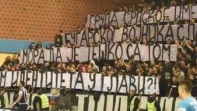 Photo of Гробари со скандалозни пораки на мечот со Вардар – Гоце Делчев е Бугарин, а Комити имаат српско име