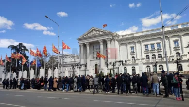 Photo of Вработените во Министерсвото култура со протест пред Владата побараа поголеми плати