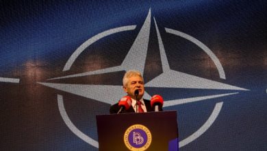 Photo of Ахмети: Ураган сме,не излегувајте пред него ке ве оддува. Голем митинг на ДУИ во Чаир