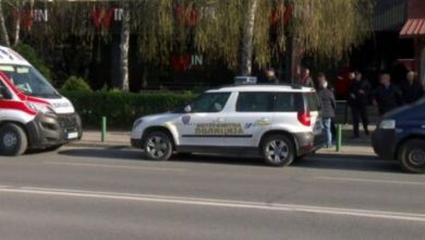 Photo of Две лица се уапсени за убиството во казино кај Млечен, по едно се уште се трага