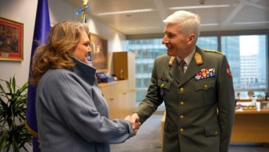 Photo of Средба на Петровска со претседавачот на Воениот комитет на ЕУ: Македонија е извозник на безбедност
