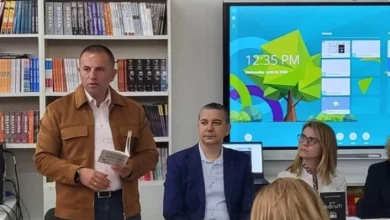 Photo of Во Корча промоција на „Буре барут“ на авторот Дуковски во превод на албански јазик