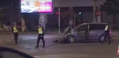 Photo of (Видео) Детали за несреќата во Скопје со превртена Брза помош: тројца повредени, еден со потешки последици